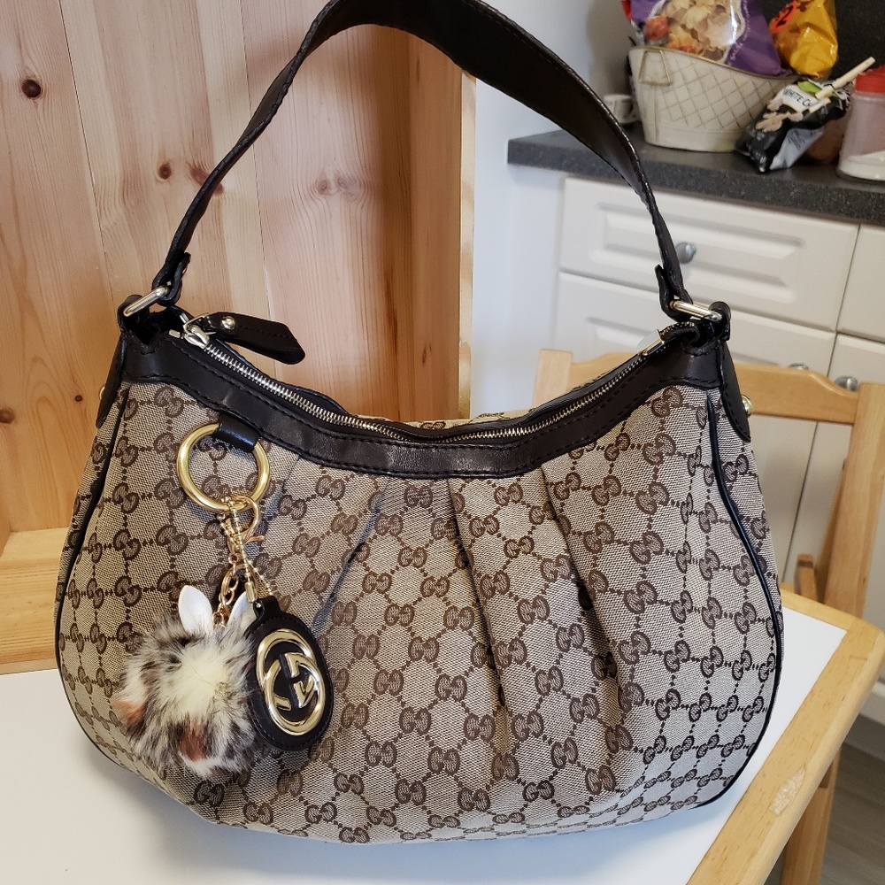 GUCCI AUTHENTIC  SUKEY HOBO BAG